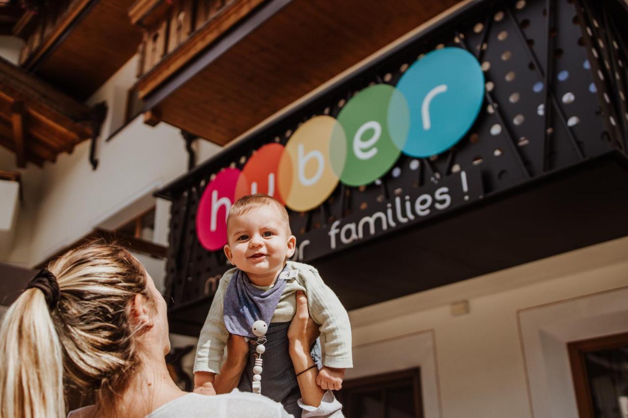 Familienhotel Huber 瓦勒斯 外观 照片