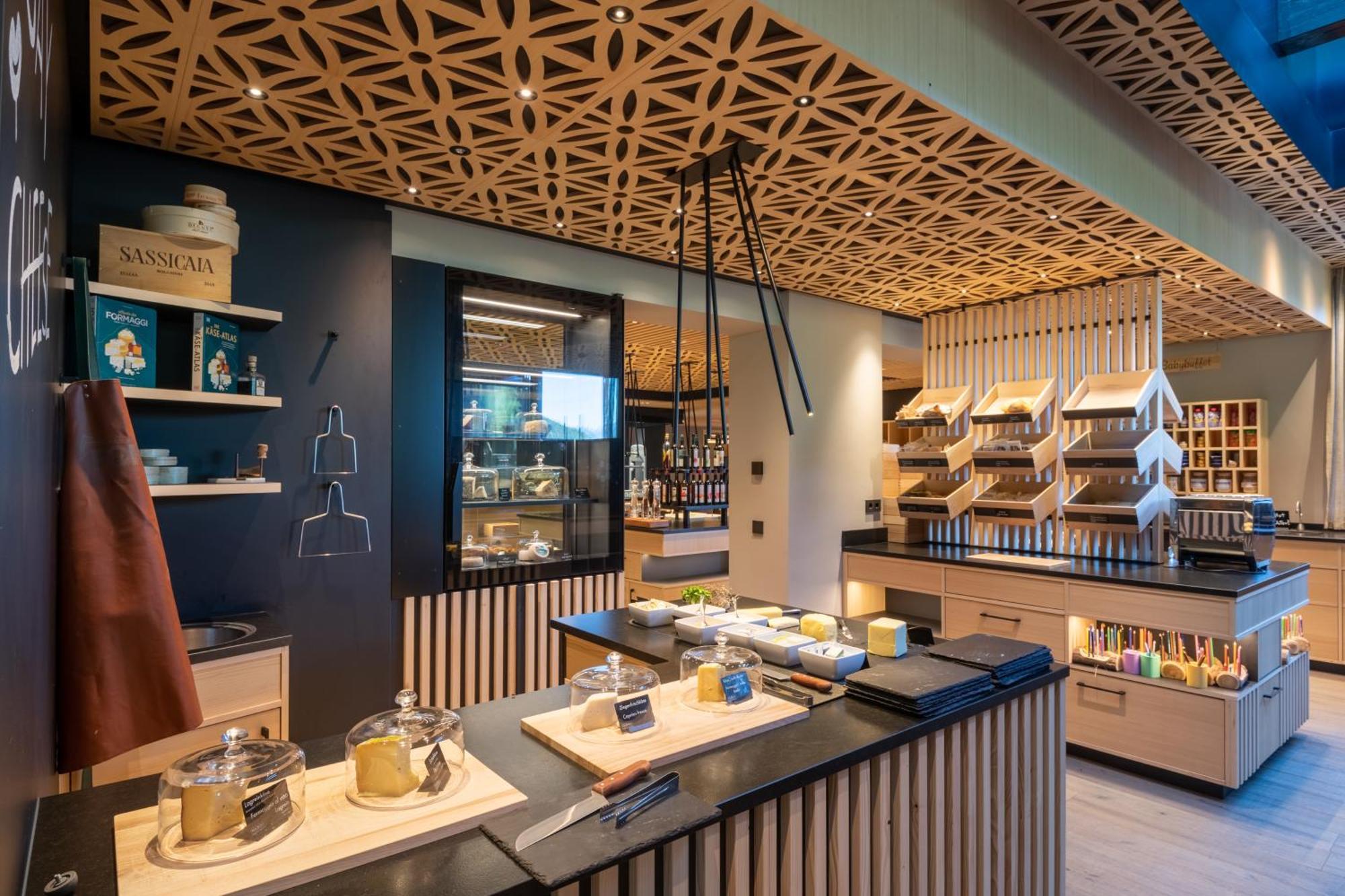 Familienhotel Huber 瓦勒斯 外观 照片