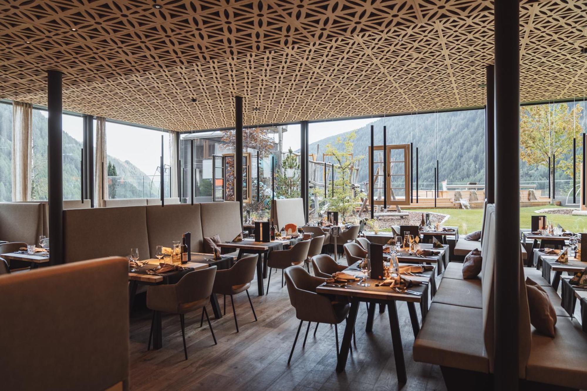 Familienhotel Huber 瓦勒斯 外观 照片